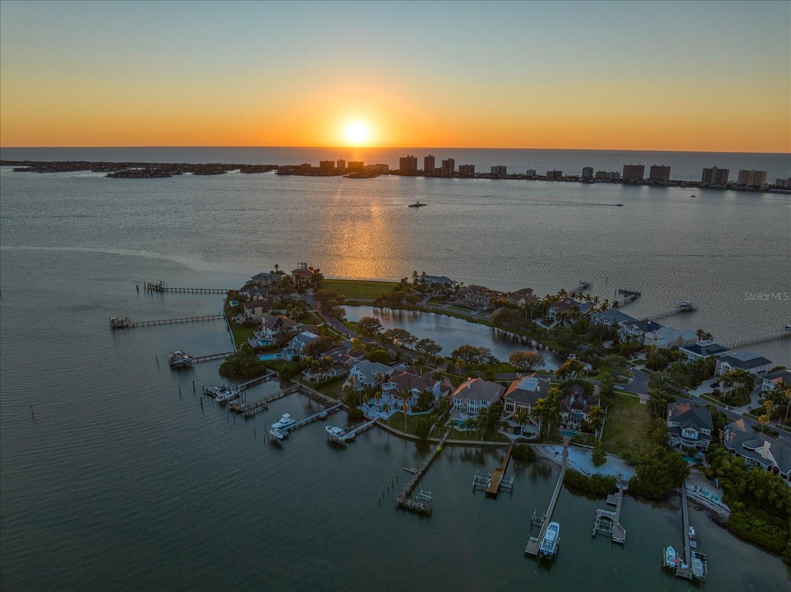 BELLEVIEW ISLAND - Land