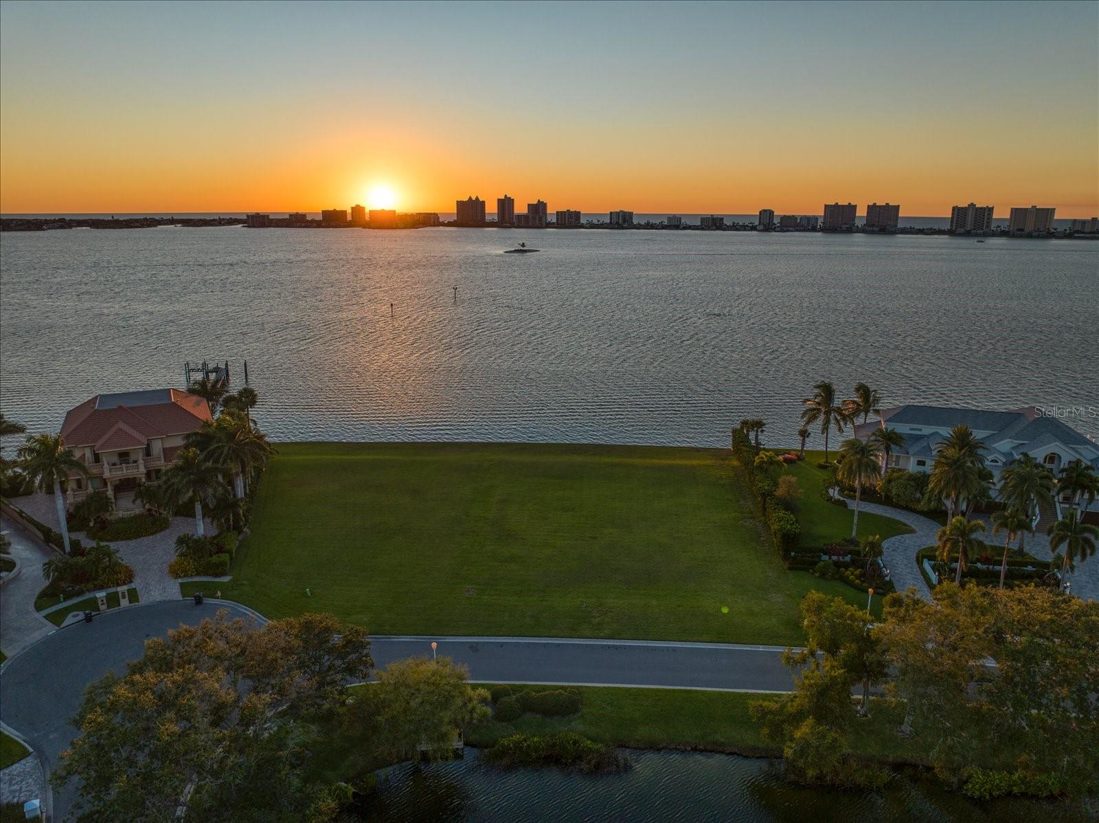 BELLEVIEW ISLAND - Land