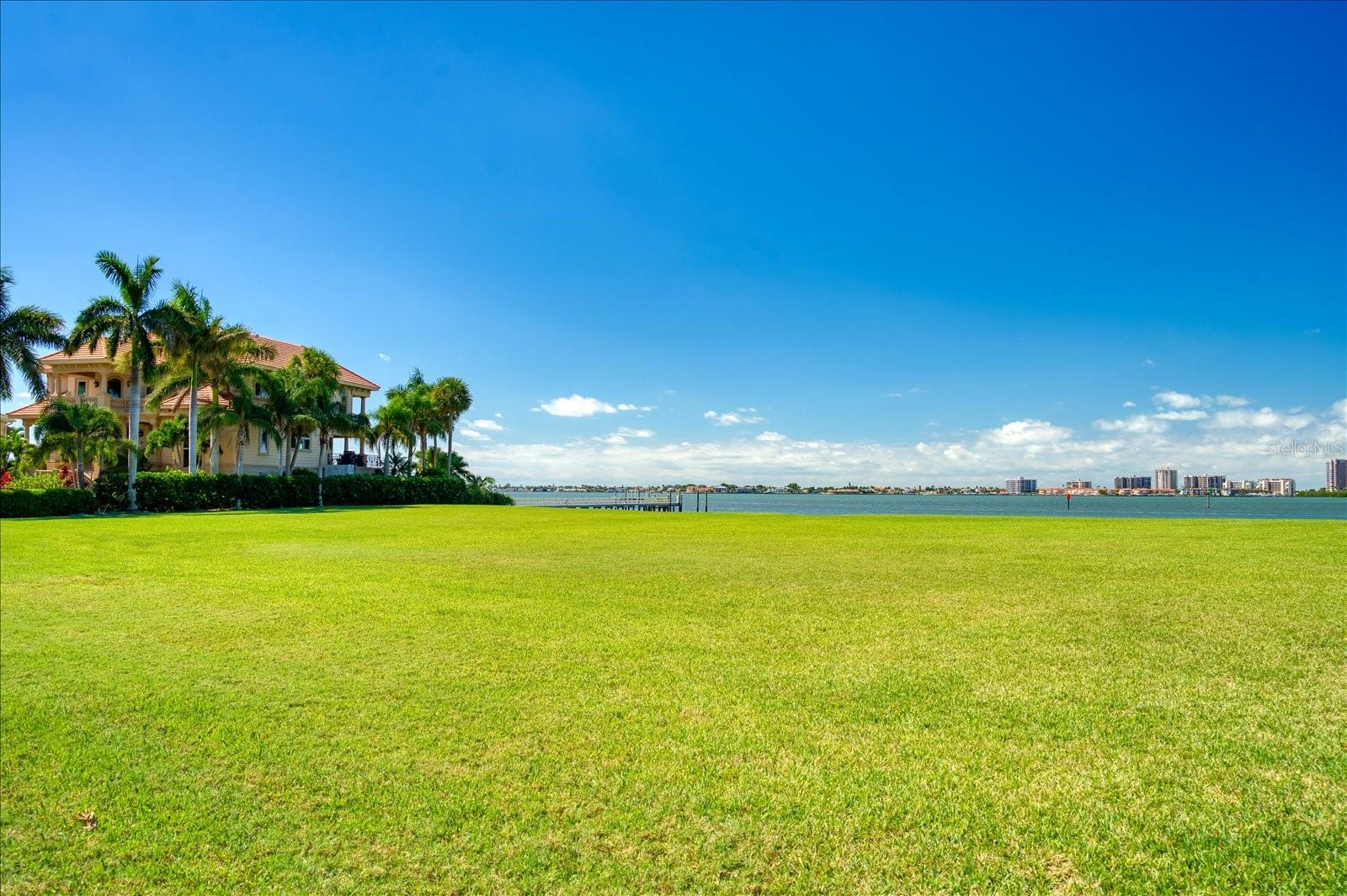 BELLEVIEW ISLAND - Land