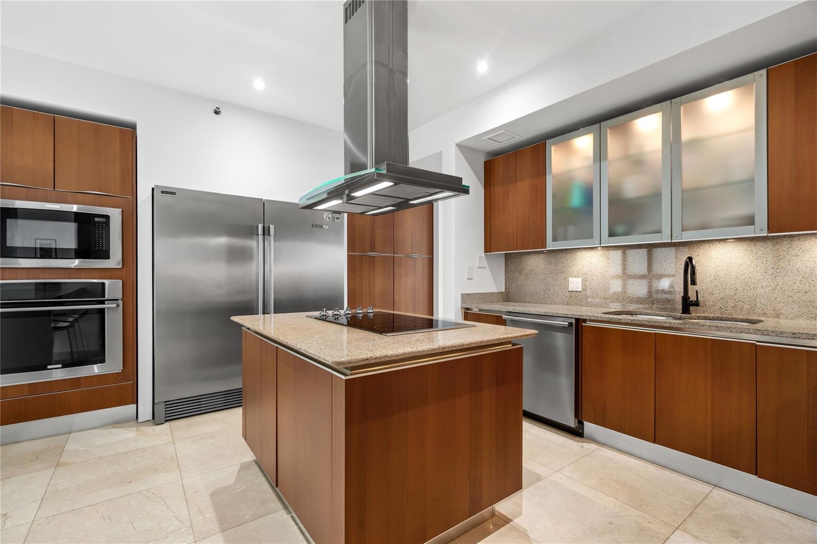 CARIBE PLAZA - Residential