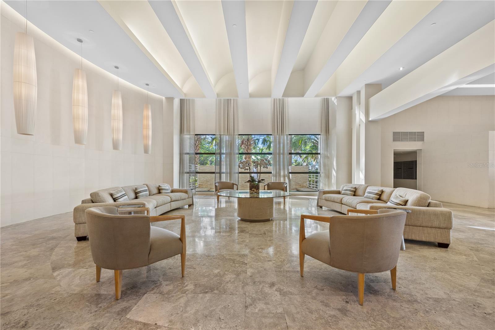 CARIBE PLAZA - Residential