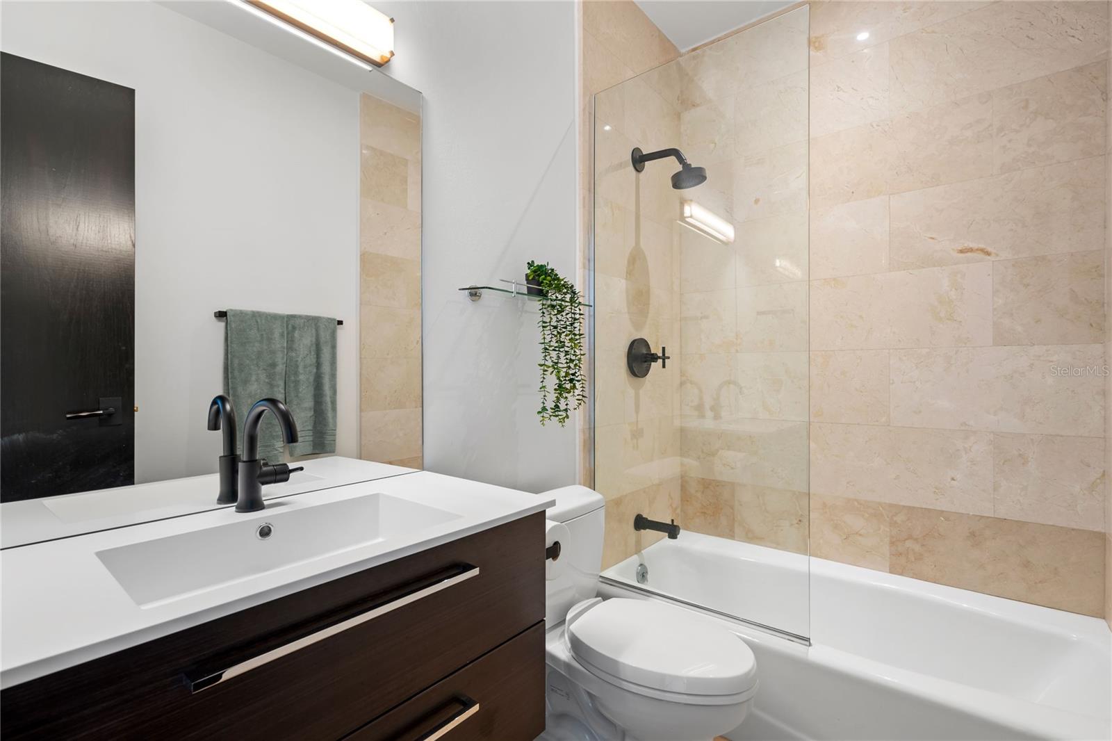 CARIBE PLAZA - Residential