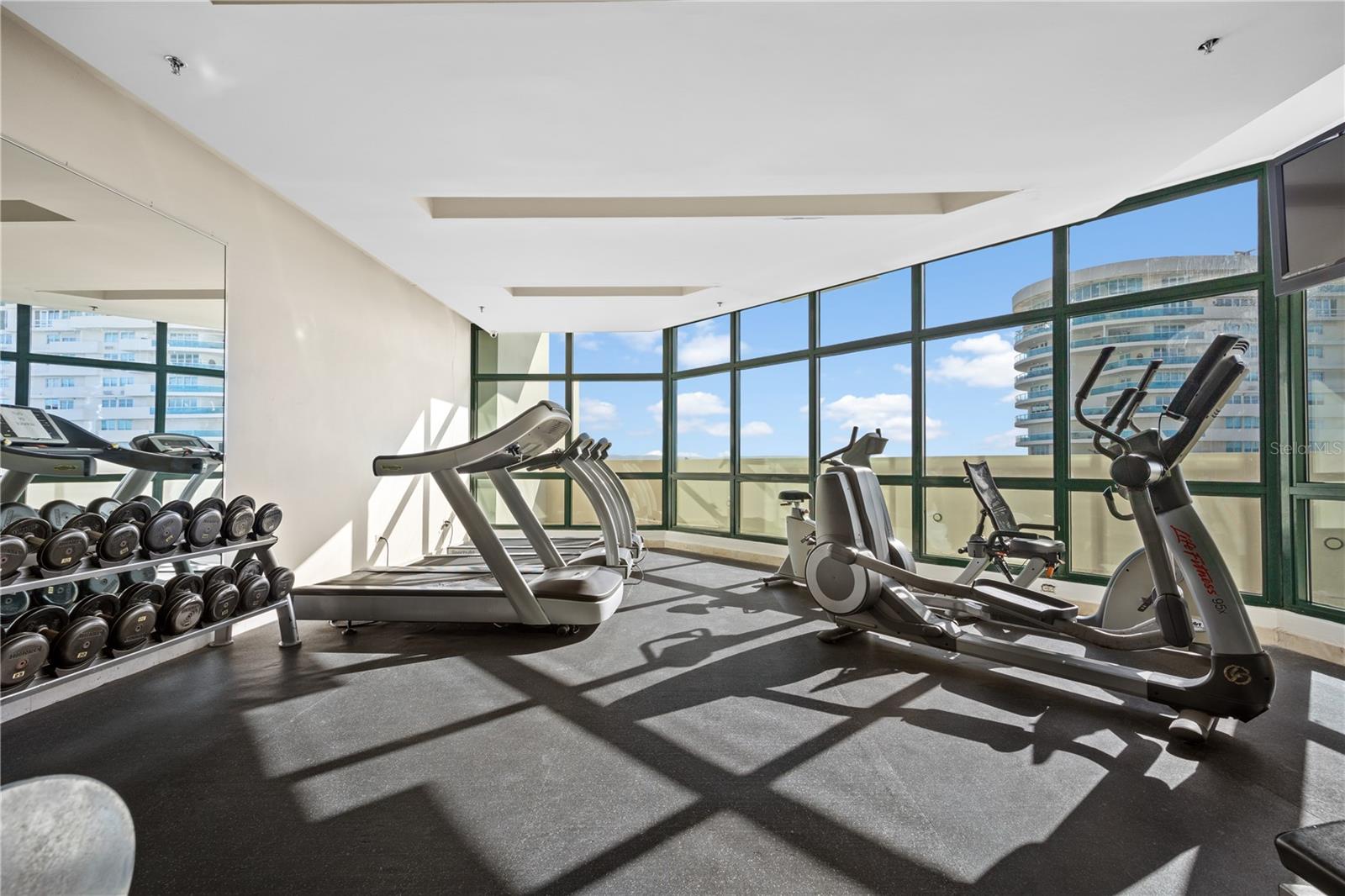 CARIBE PLAZA - Residential