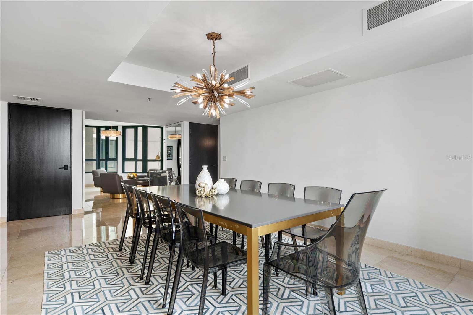 CARIBE PLAZA - Residential