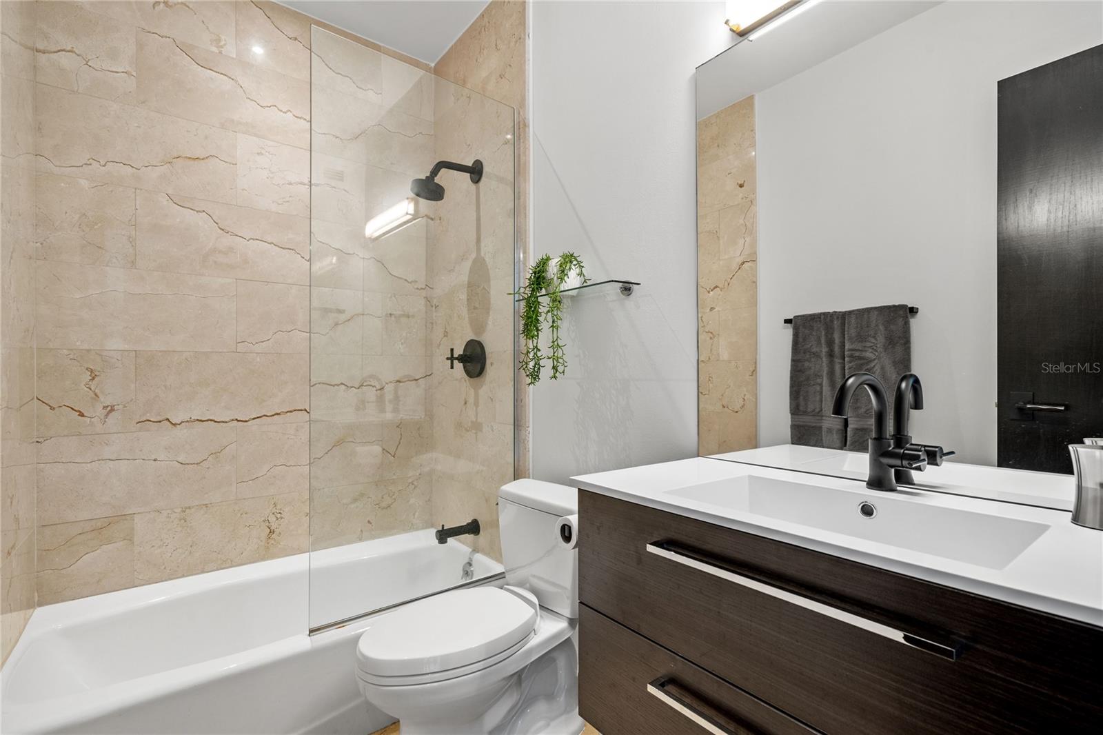 CARIBE PLAZA - Residential