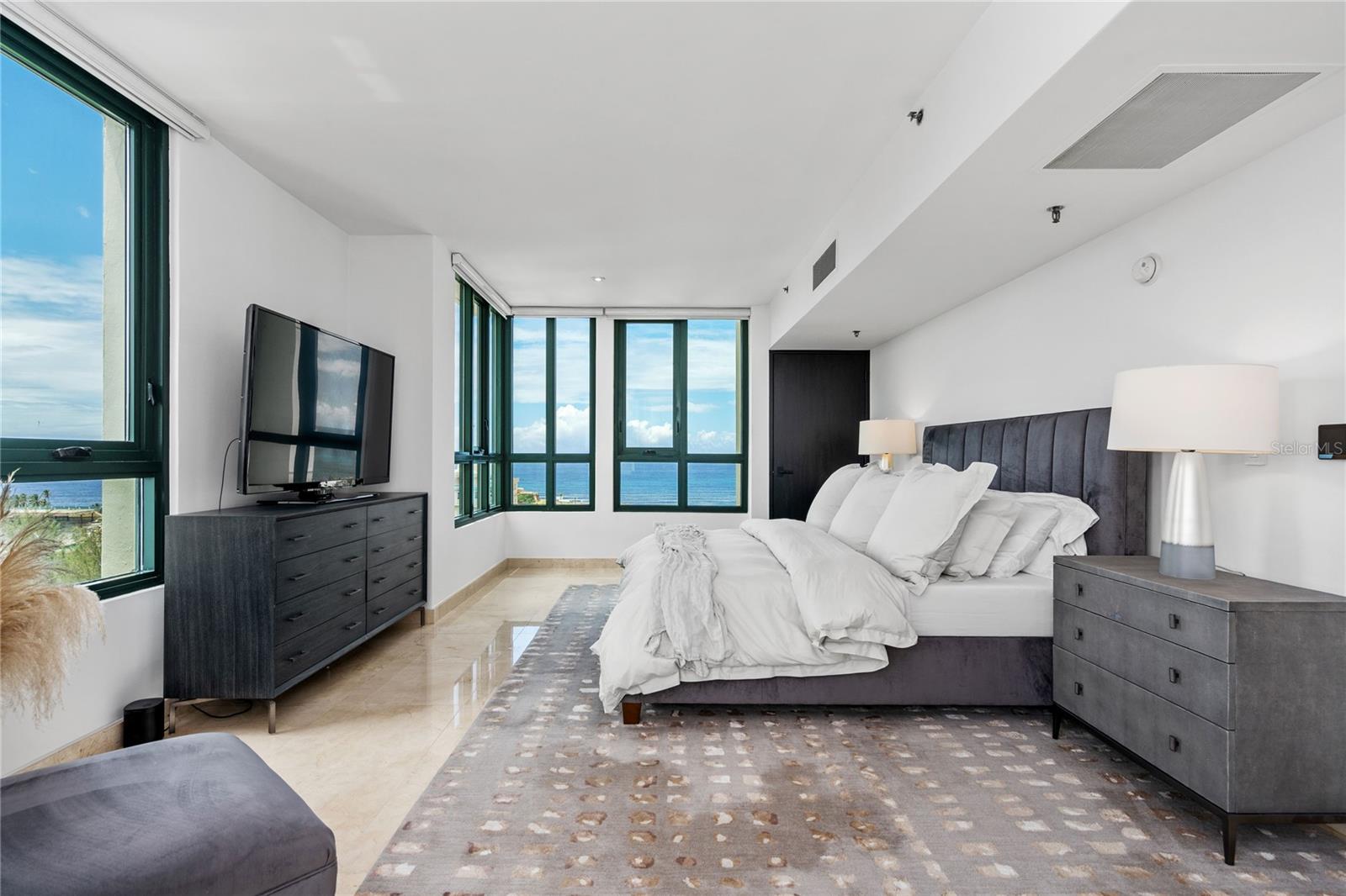 CARIBE PLAZA - Residential