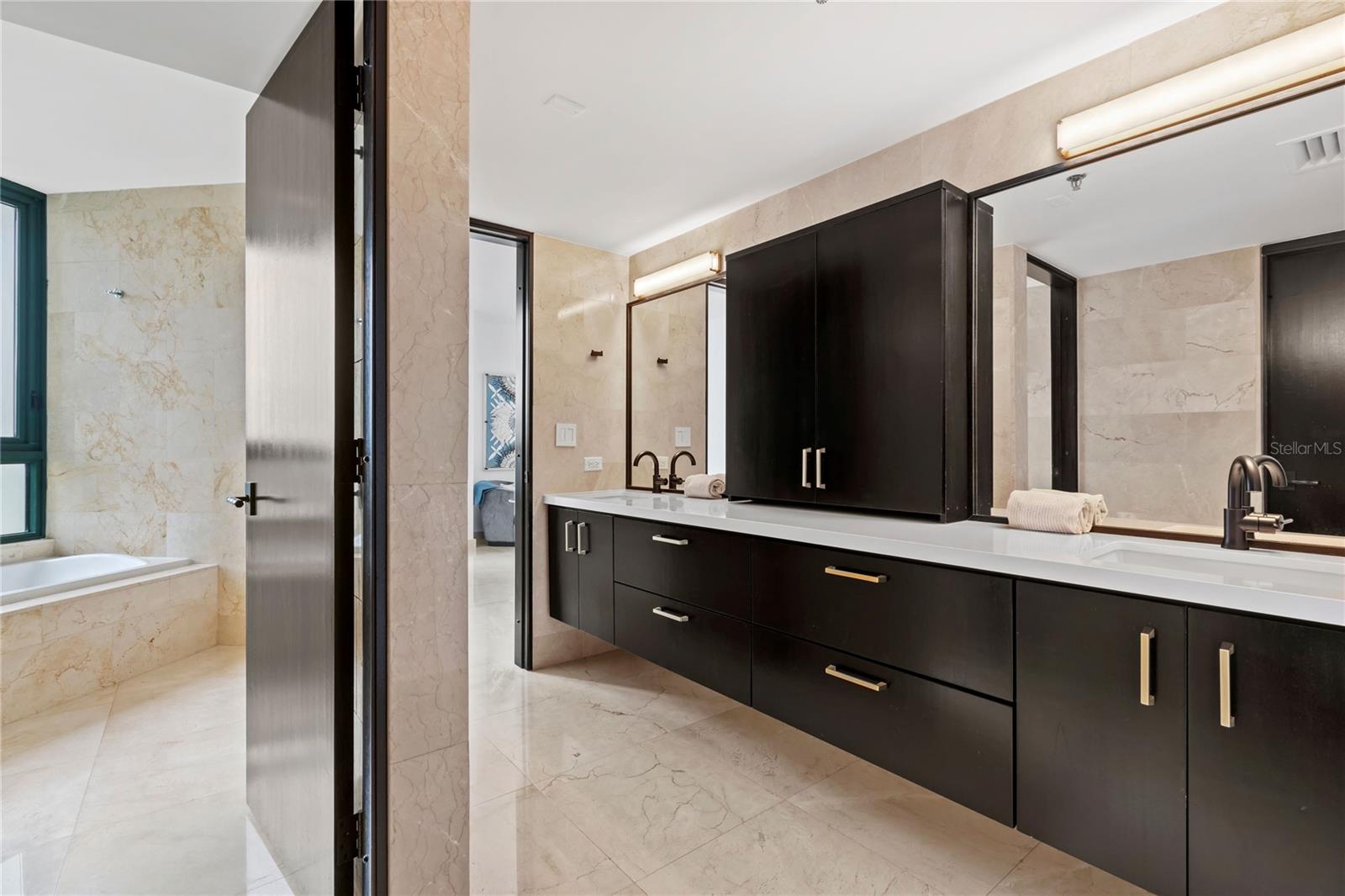 CARIBE PLAZA - Residential