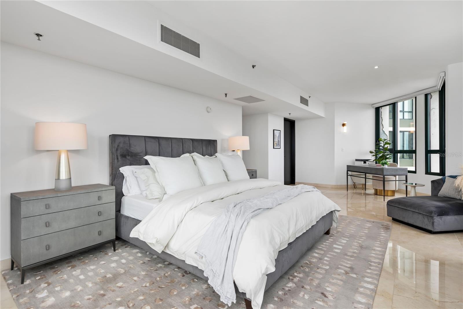 CARIBE PLAZA - Residential