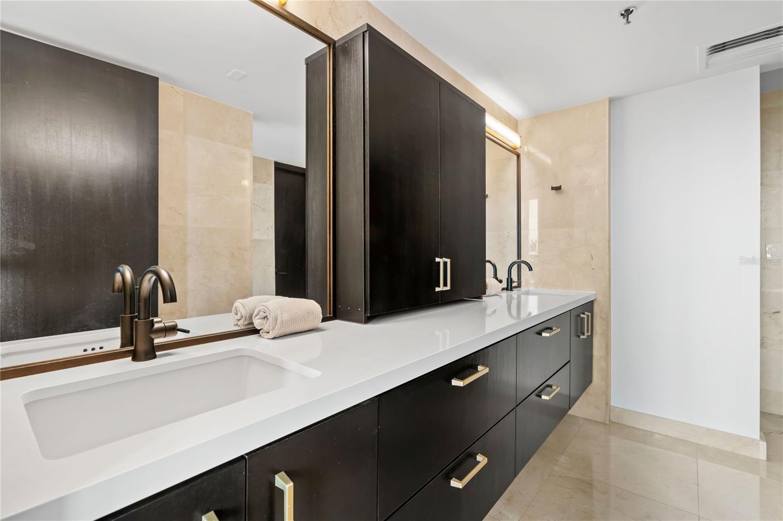 CARIBE PLAZA - Residential