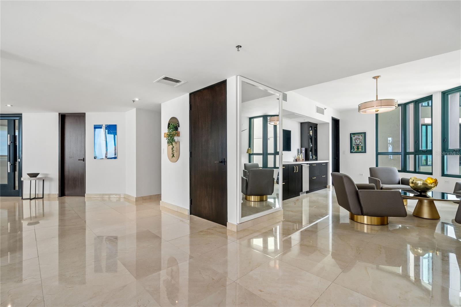 CARIBE PLAZA - Residential