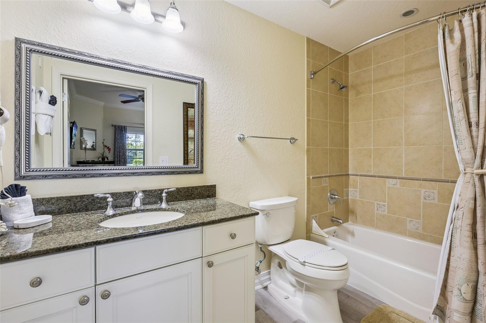 VILLAS AT REUNION SQUARE P9 CONDO - Residential