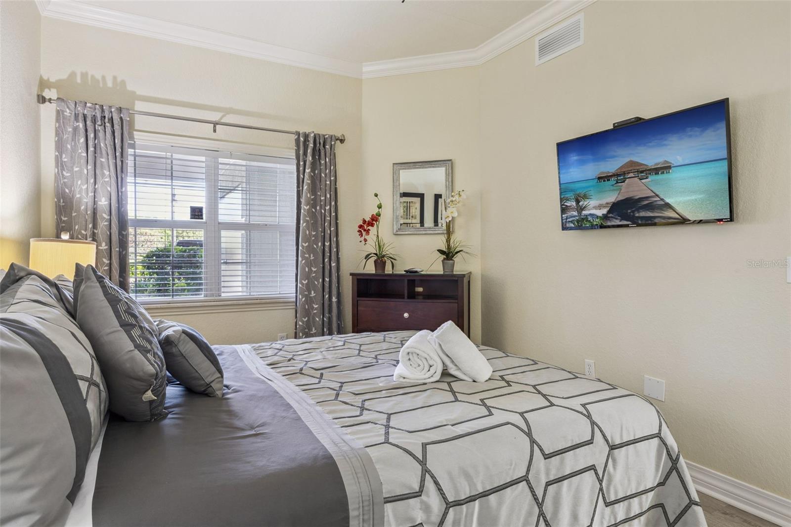 VILLAS AT REUNION SQUARE P9 CONDO - Residential