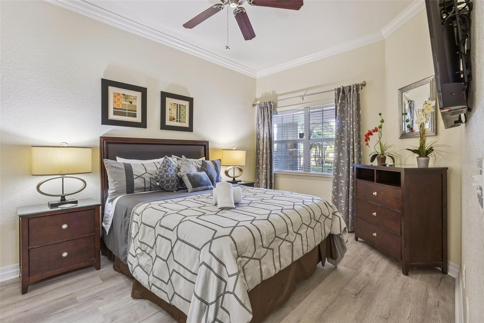 VILLAS AT REUNION SQUARE P9 CONDO - Residential