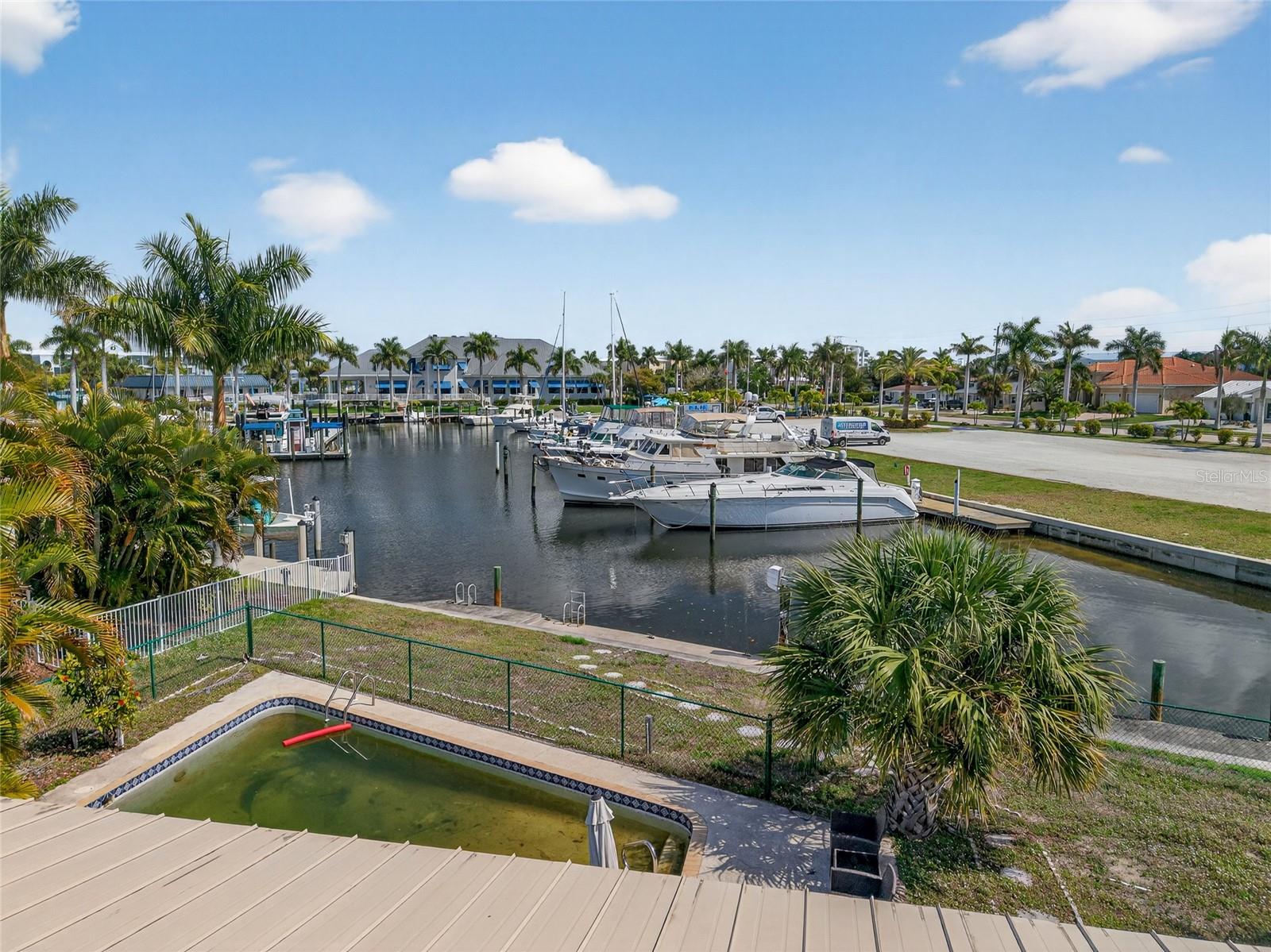 PUNTA GORDA ISLES SEC 01 - Residential