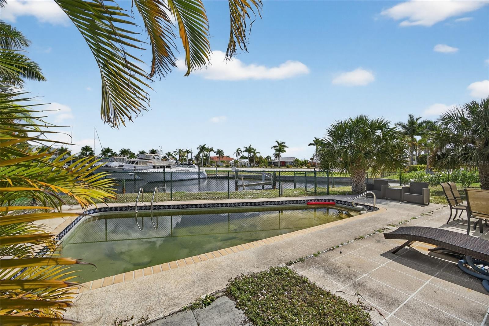 PUNTA GORDA ISLES SEC 01 - Residential