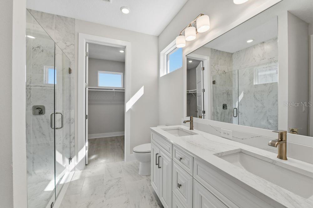 AZARIO ESPLANADE - Residential