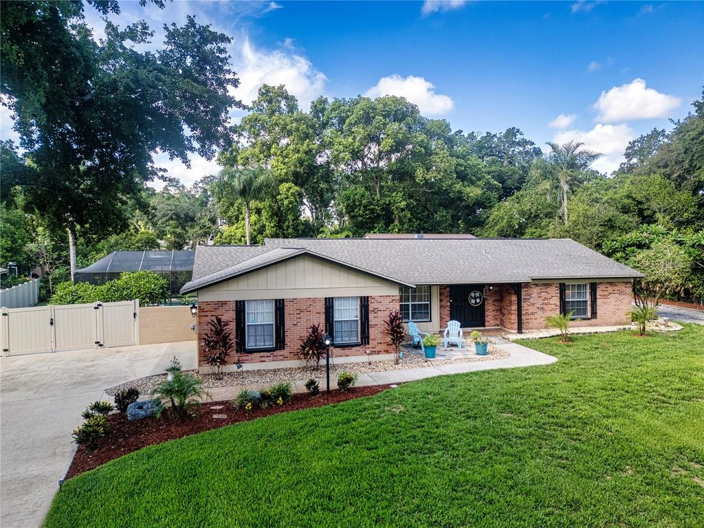 Photo of 4205 Helene Place, Valrico, FL 33594 (MLS # TB8397445)