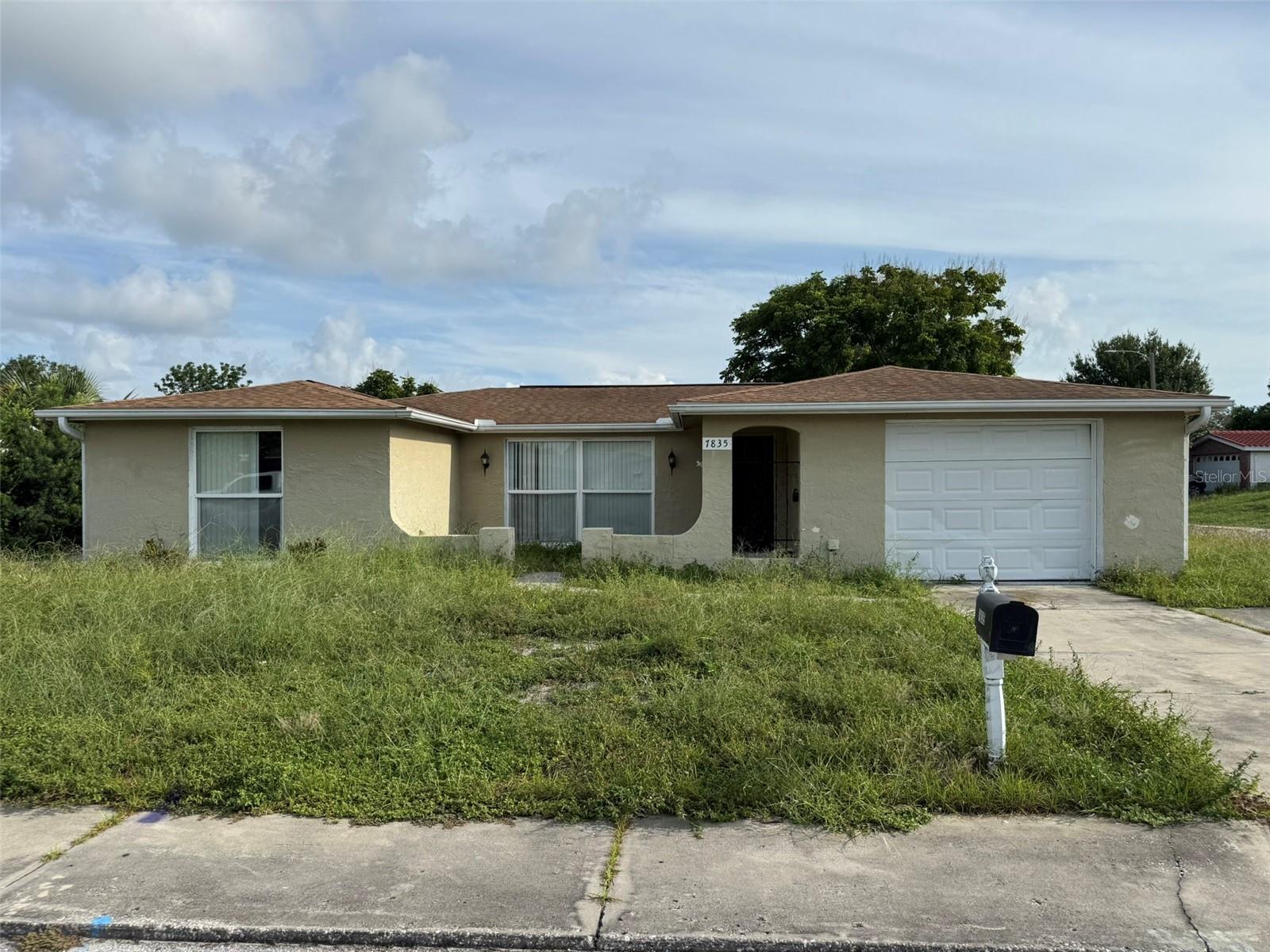 7835 BLOOMFIELD DRIVE