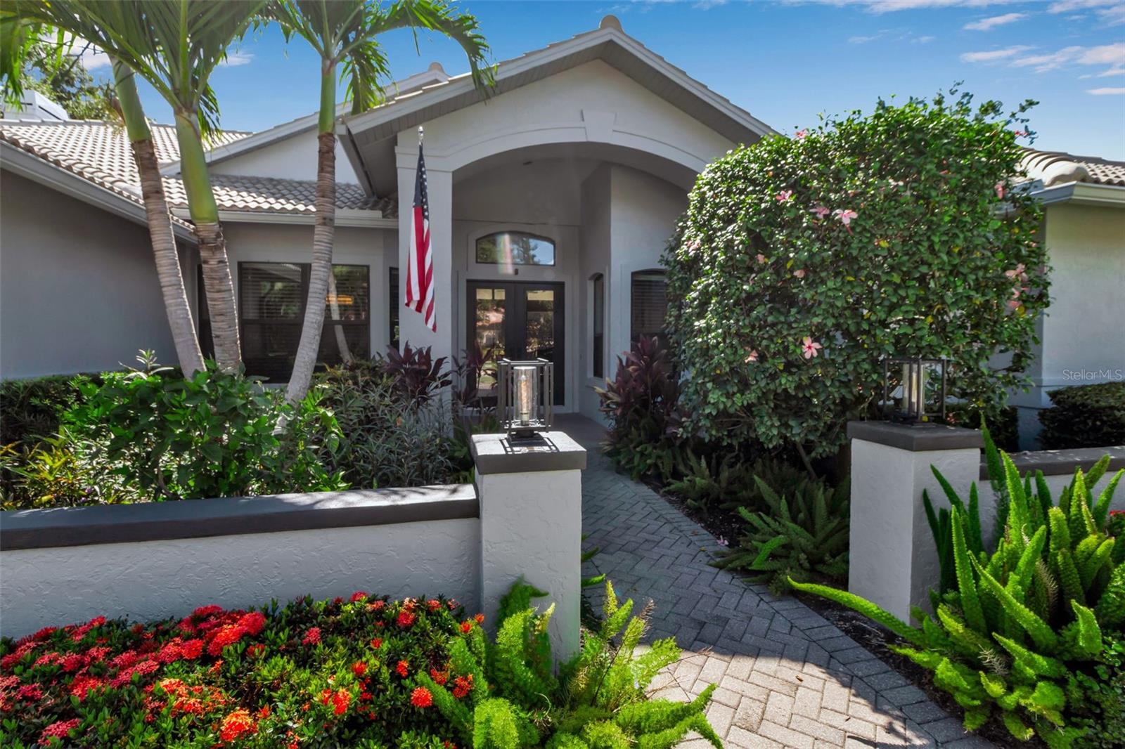 8455 WOODBRIAR DRIVE
