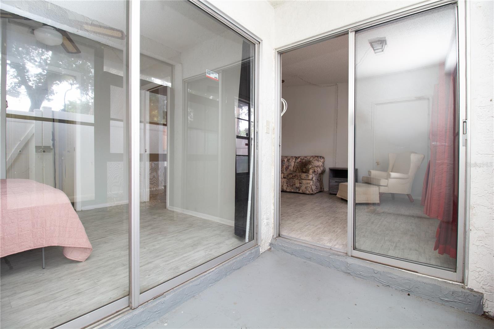 PARKSIDE VILLAS - Residential