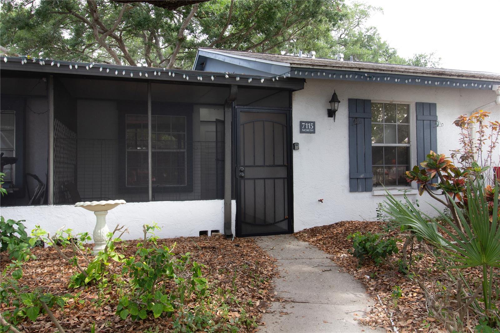 PARKSIDE VILLAS - Residential