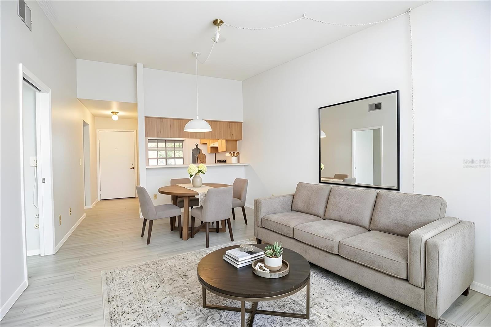PARKSIDE VILLAS - Residential