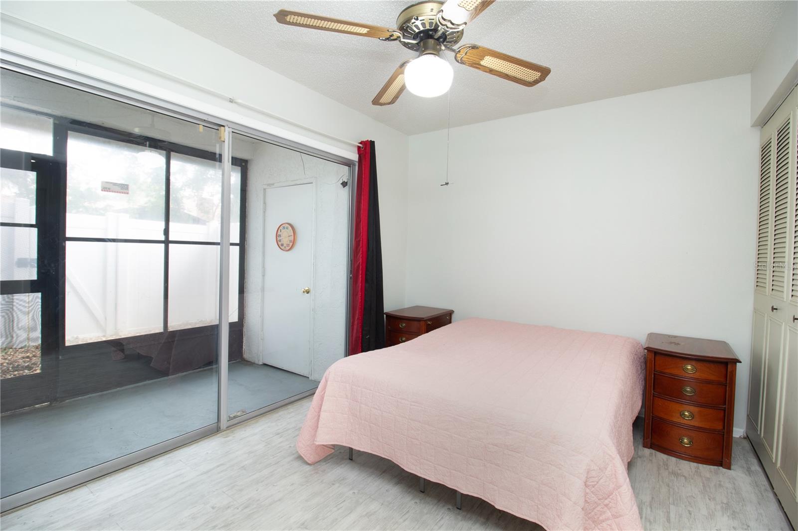 PARKSIDE VILLAS - Residential