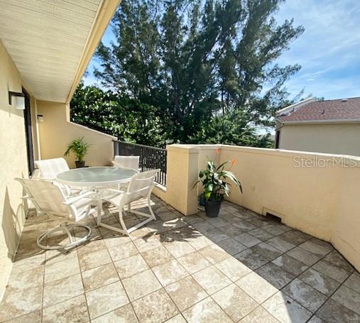 AVIGNON VILLAS - Residential Lease