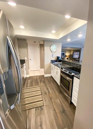 AVIGNON VILLAS - Residential Lease