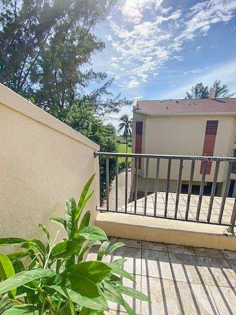 AVIGNON VILLAS - Residential Lease