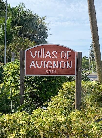 AVIGNON VILLAS - Residential Lease