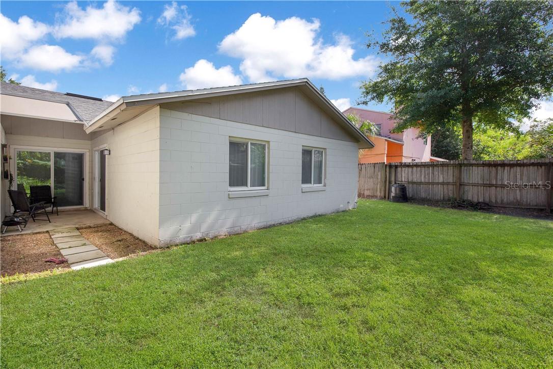 FLORIDA CENTER WINDHOVER RESIDENCE - Residential Income