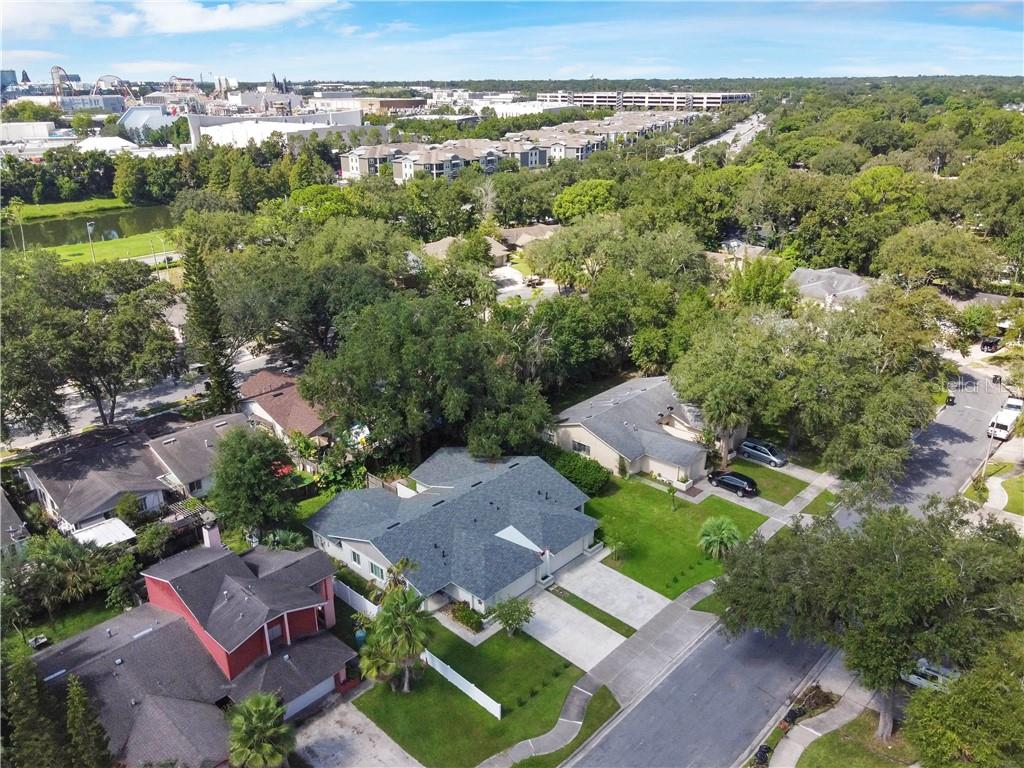 FLORIDA CENTER WINDHOVER RESIDENCE - Residential Income