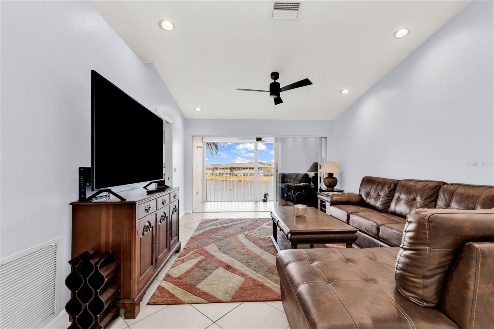 NORTH SHORE KINGSWAY - Residential