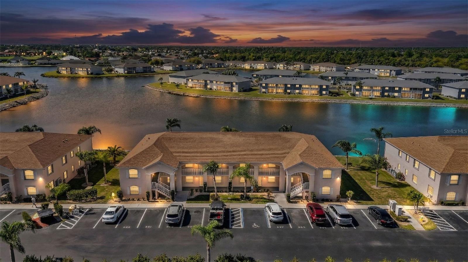 NORTH SHORE KINGSWAY - Residential