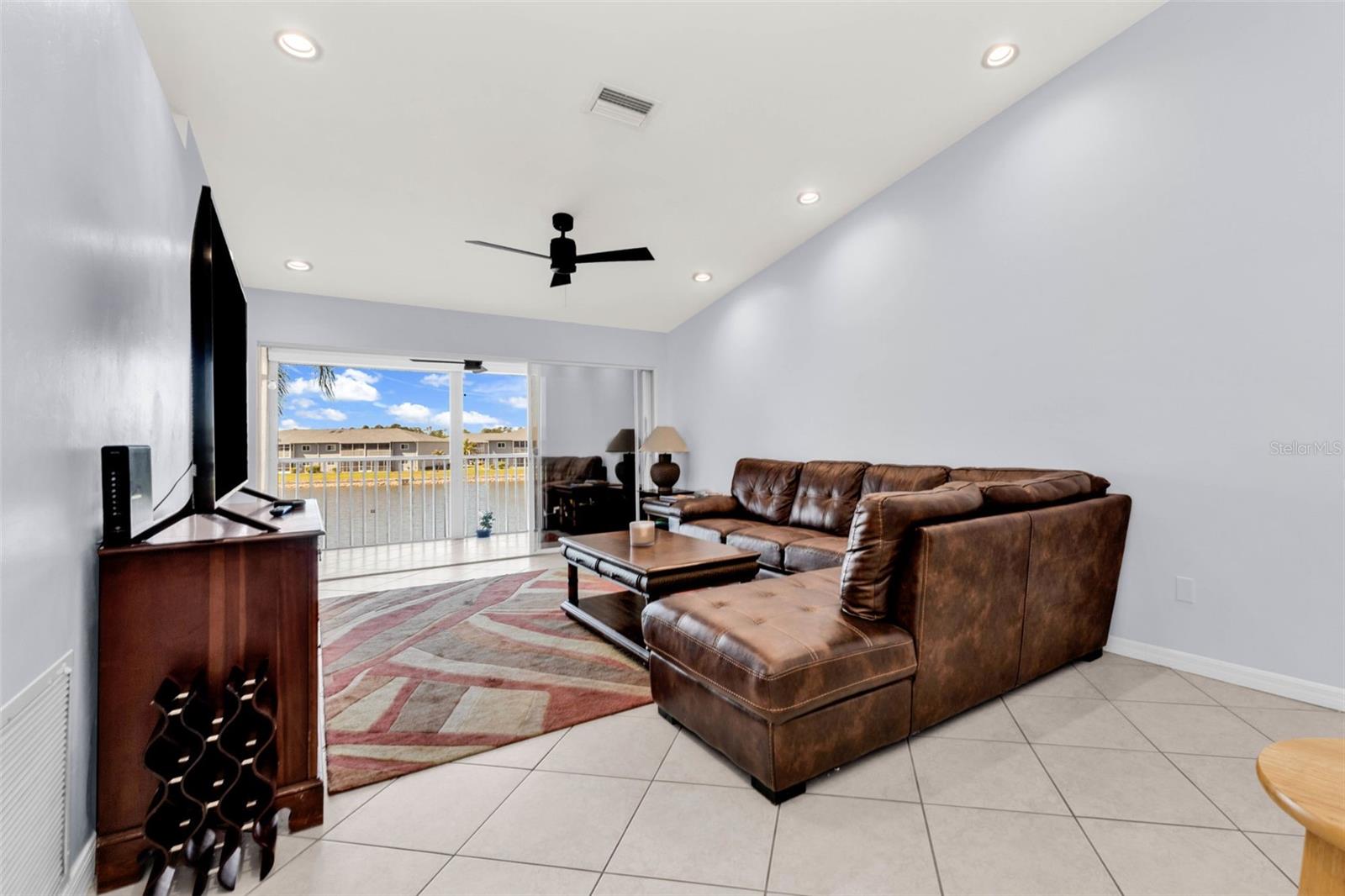 NORTH SHORE KINGSWAY - Residential