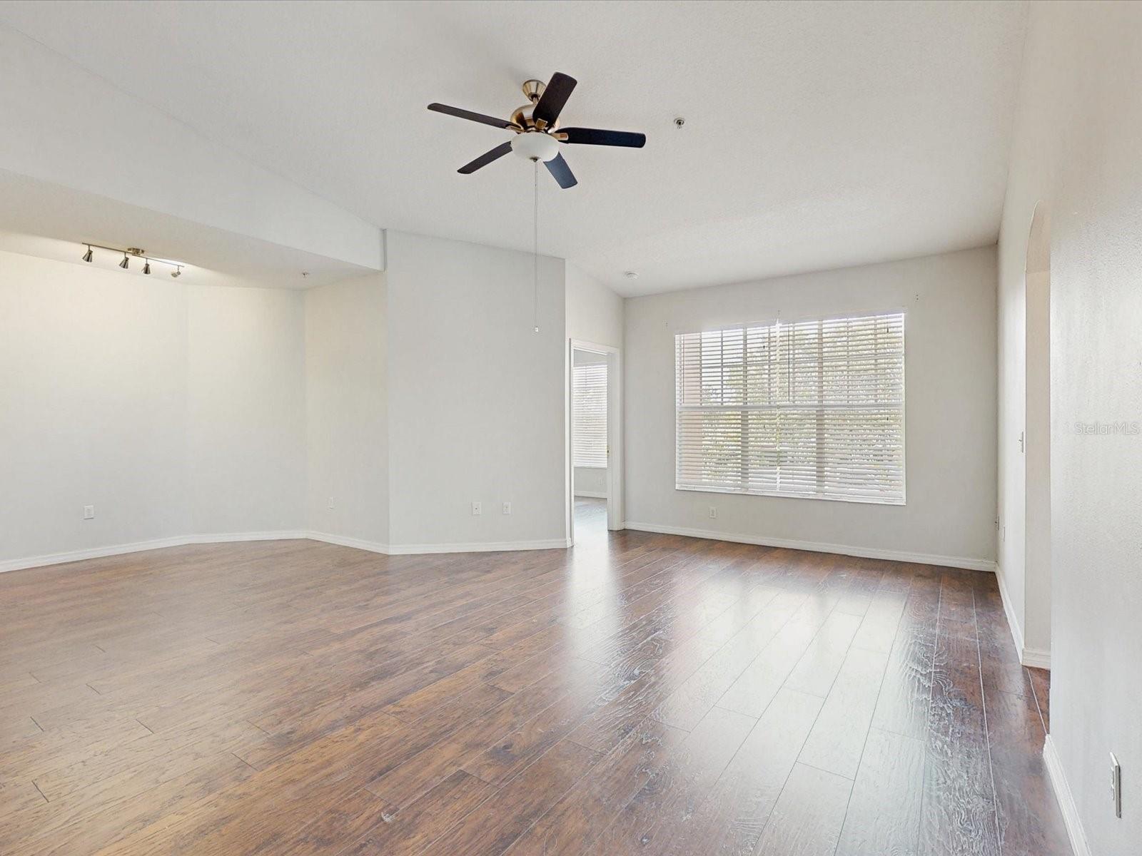 5578 METROWEST BOULEVARD 203