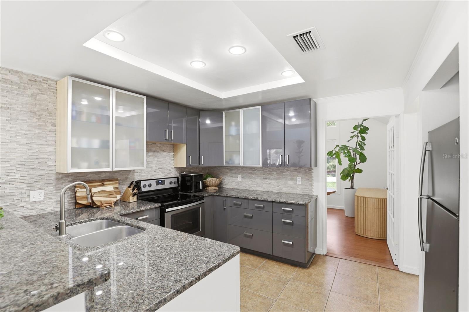 WINDERLAKES - Residential