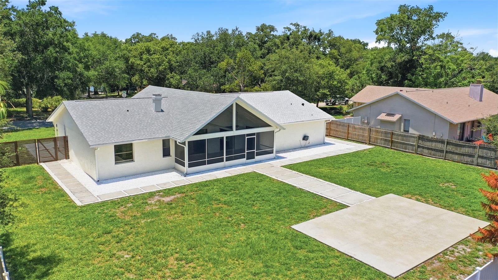 WINDERLAKES - Residential