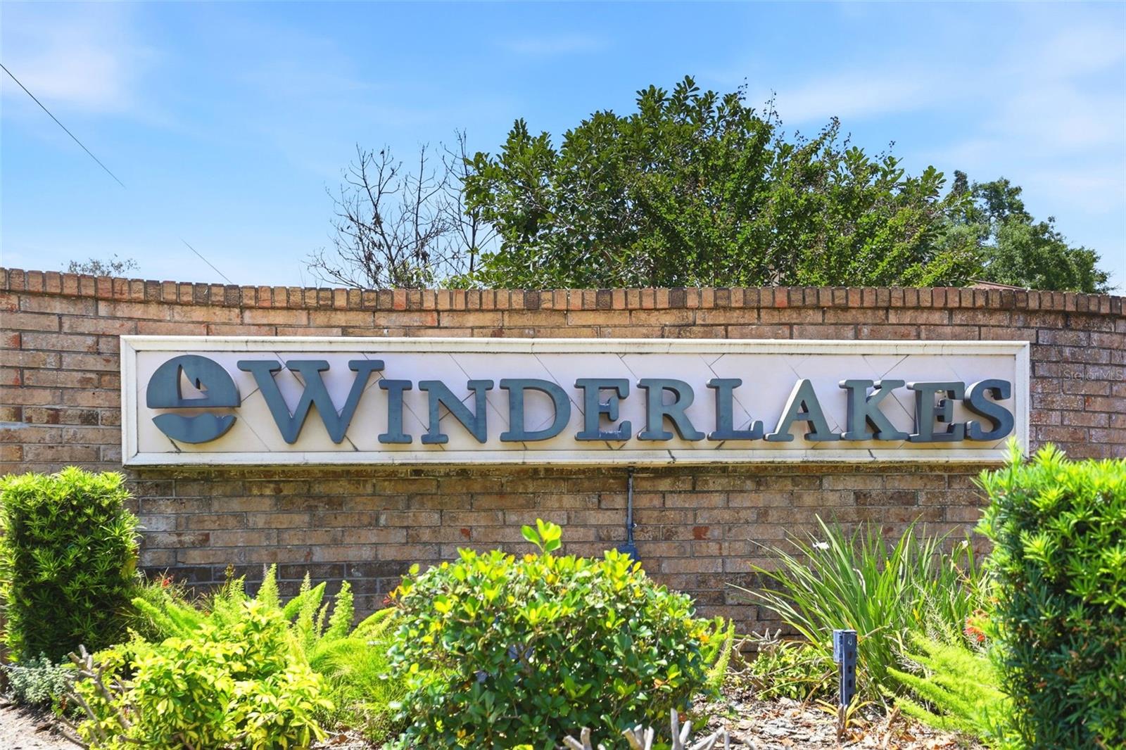 WINDERLAKES - Residential