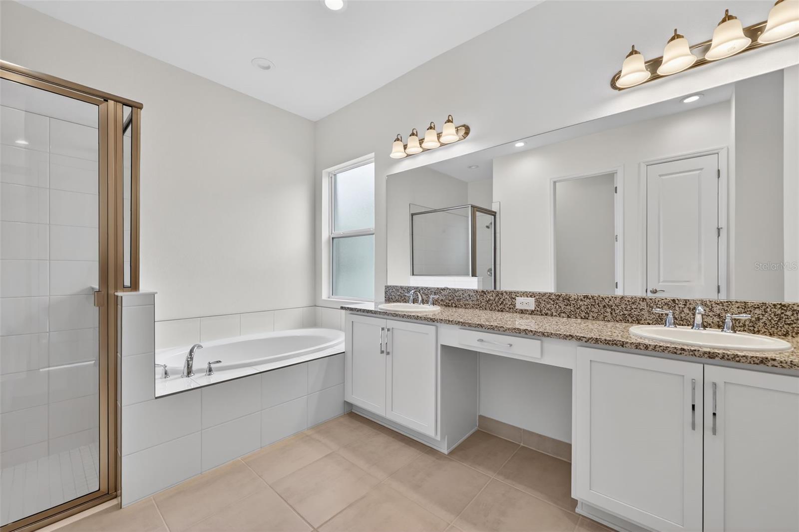 WINDING RIDGE - Residential