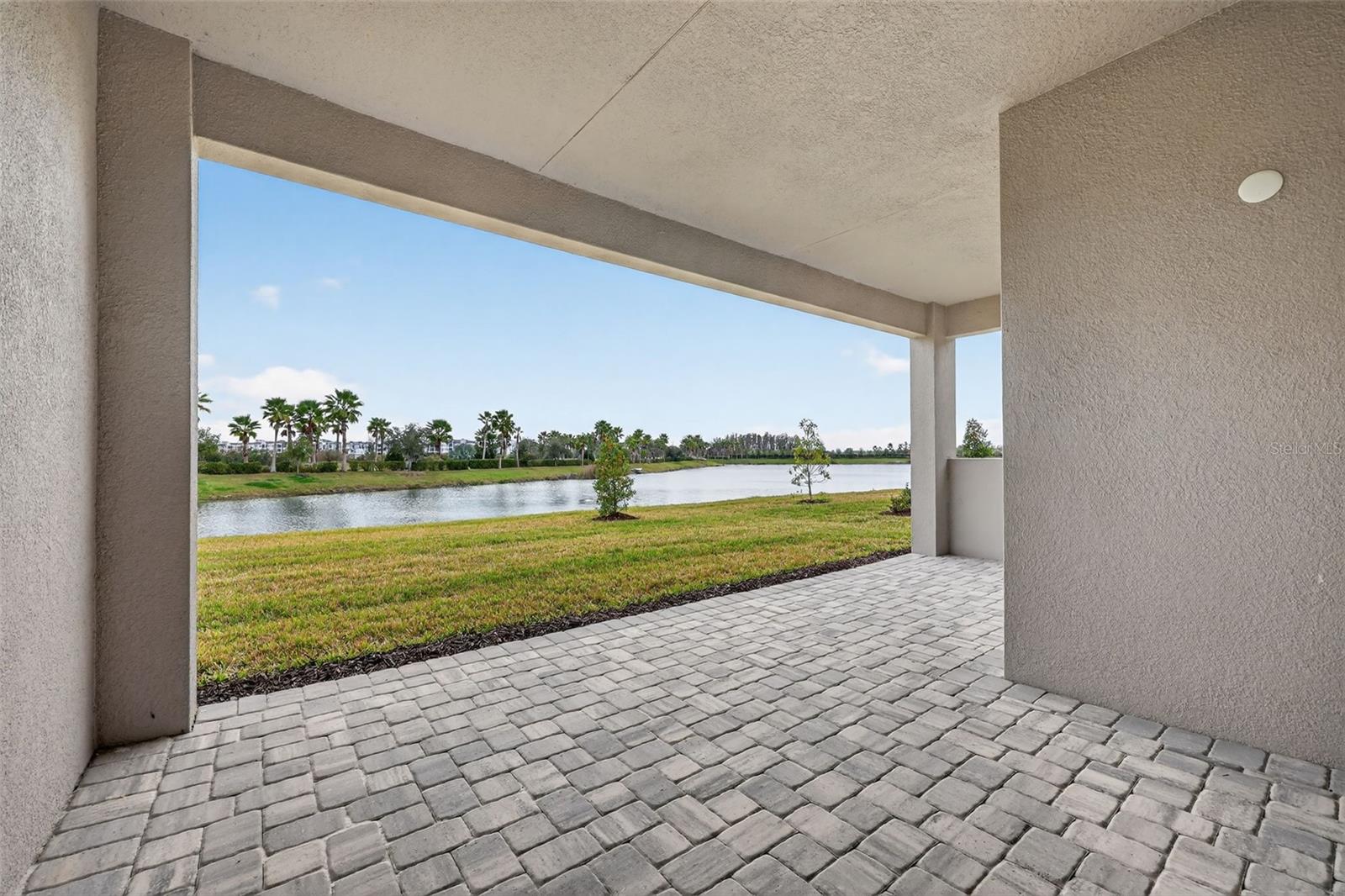 WINDING RIDGE - Residential