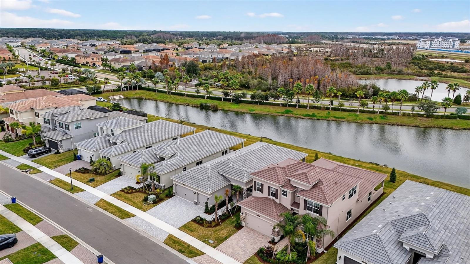 WINDING RIDGE - Residential