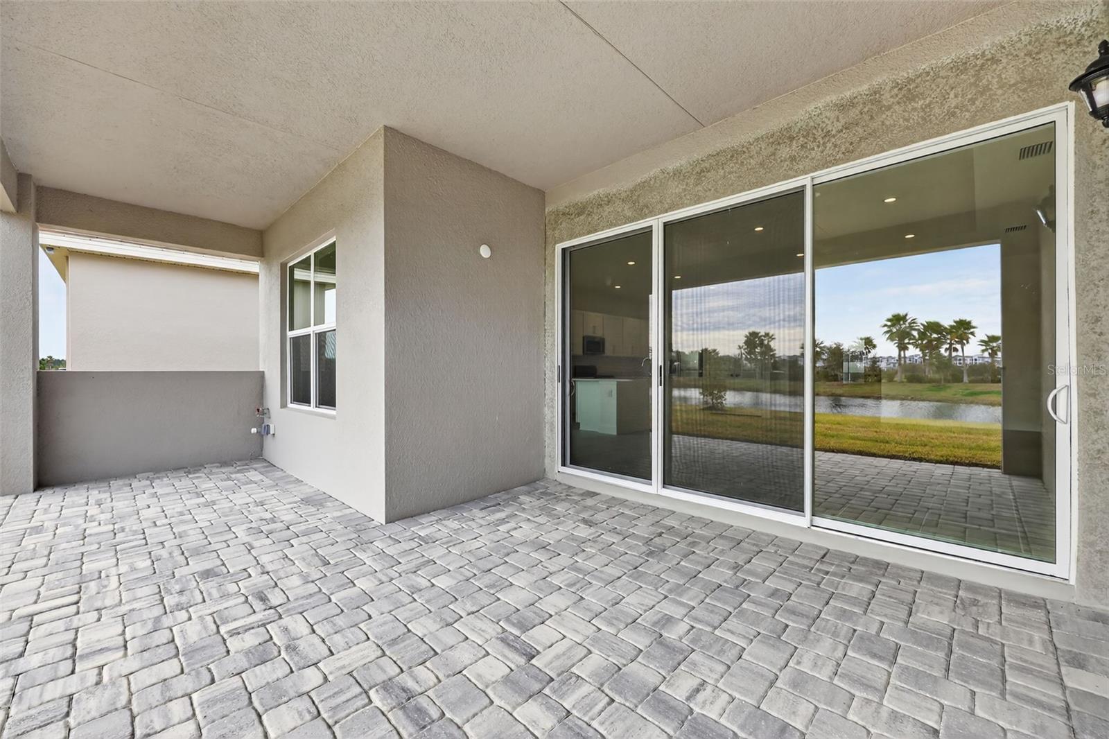 WINDING RIDGE - Residential