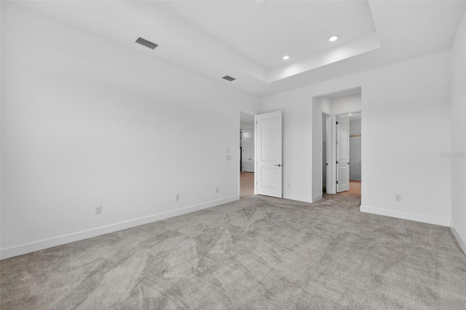 WINDING RIDGE - Residential