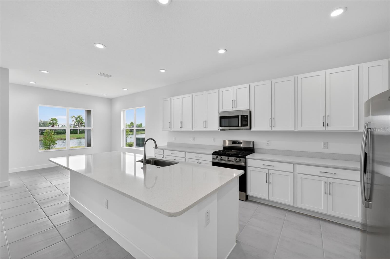 WINDING RIDGE - Residential