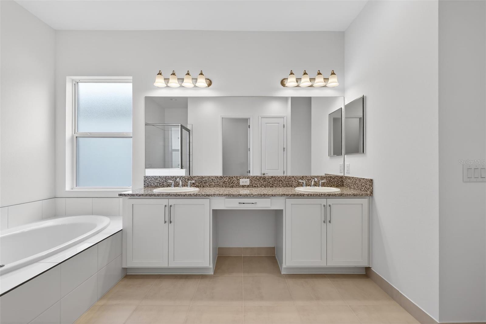 WINDING RIDGE - Residential