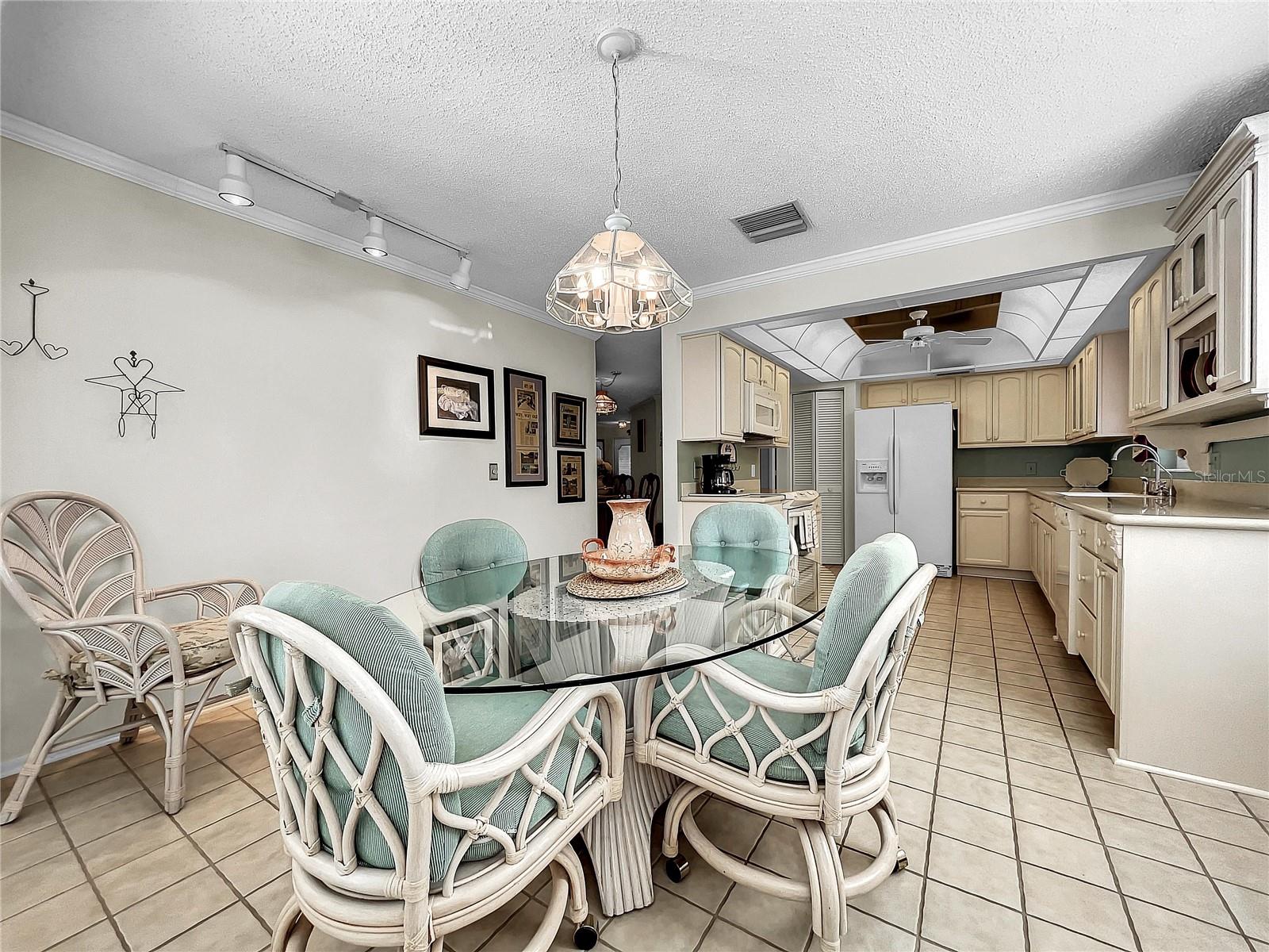 HIGHLAND LAKES UNIT THIRTYFOUR - Residential