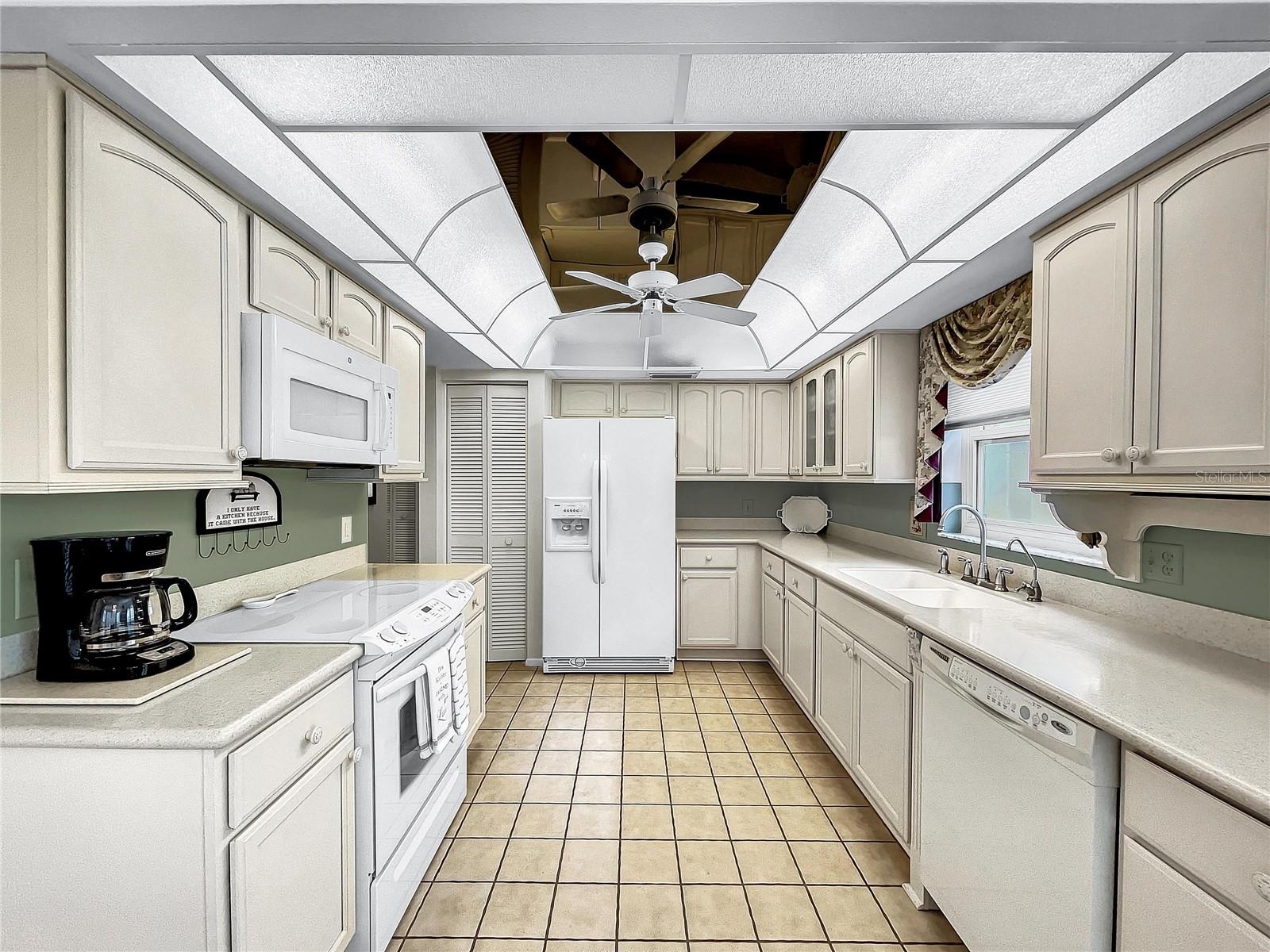 HIGHLAND LAKES UNIT THIRTYFOUR - Residential