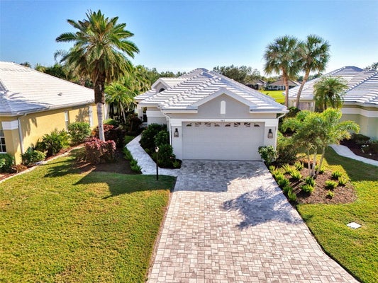 561 FALLBROOK DR, VENICE, FL 34292 - Image f059272030664f8ecdb07d093c4f8007/2935772937